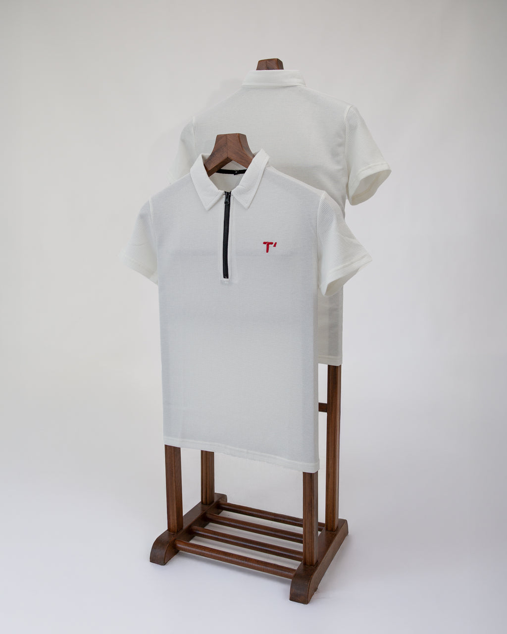 T’omves Beyaz Fermuarlı Polo Yaka T-Shirt