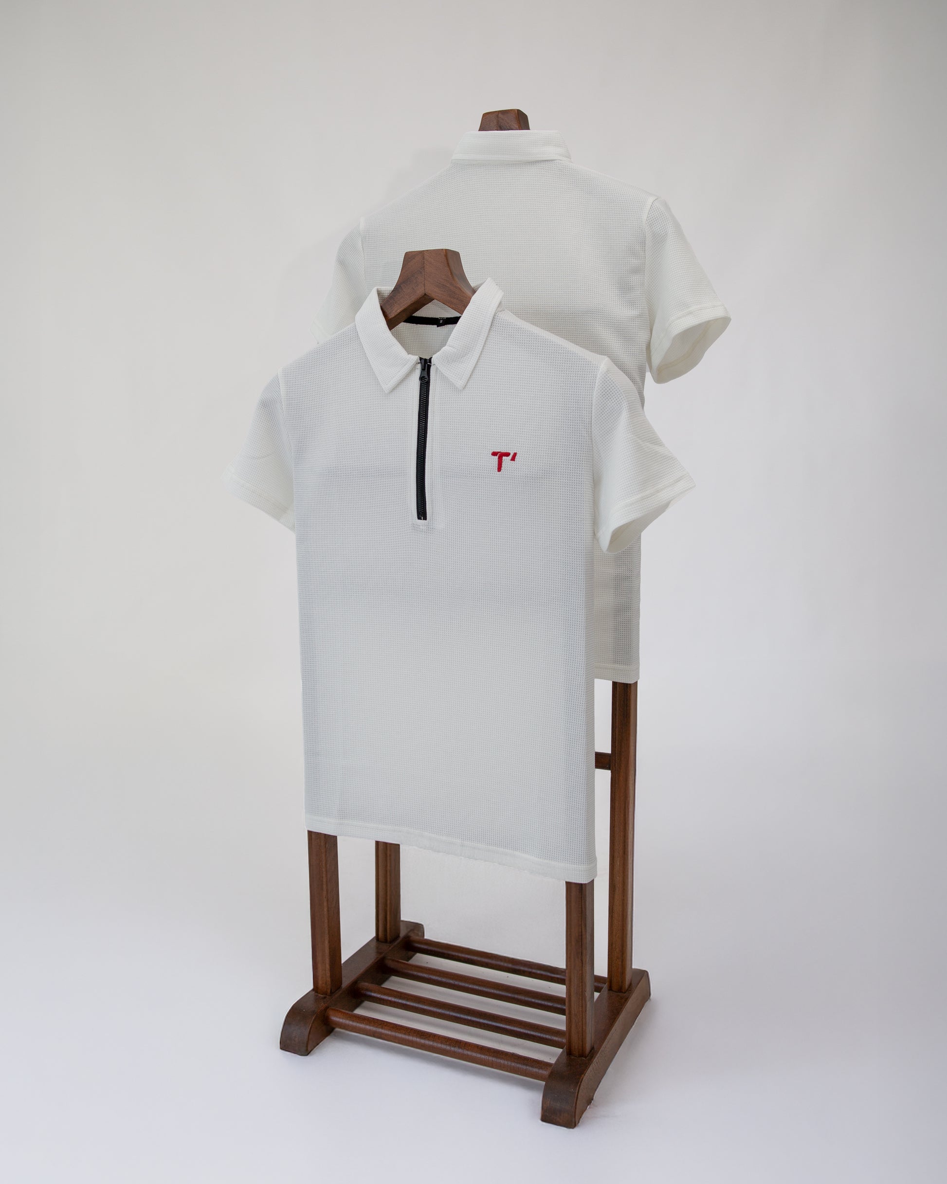 T’omves Beyaz Fermuarlı Polo Yaka T-Shirt
