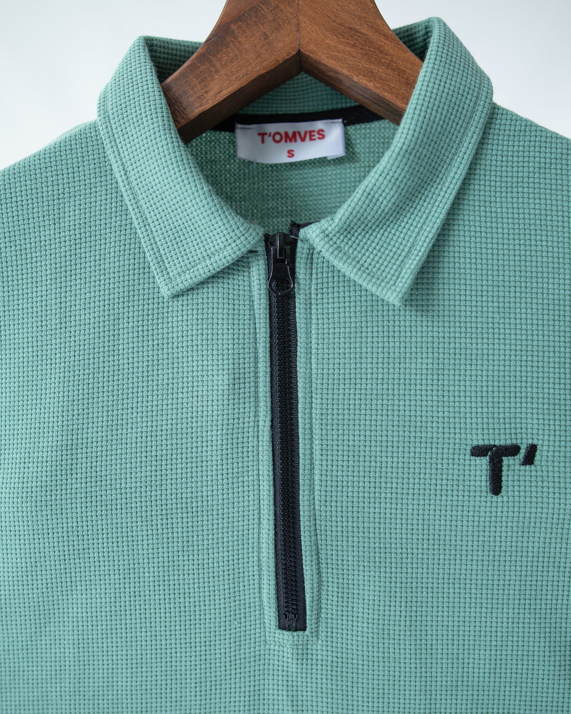 T’omves Yosun Yeşil Fermuarlı Polo Yaka T-Shirt