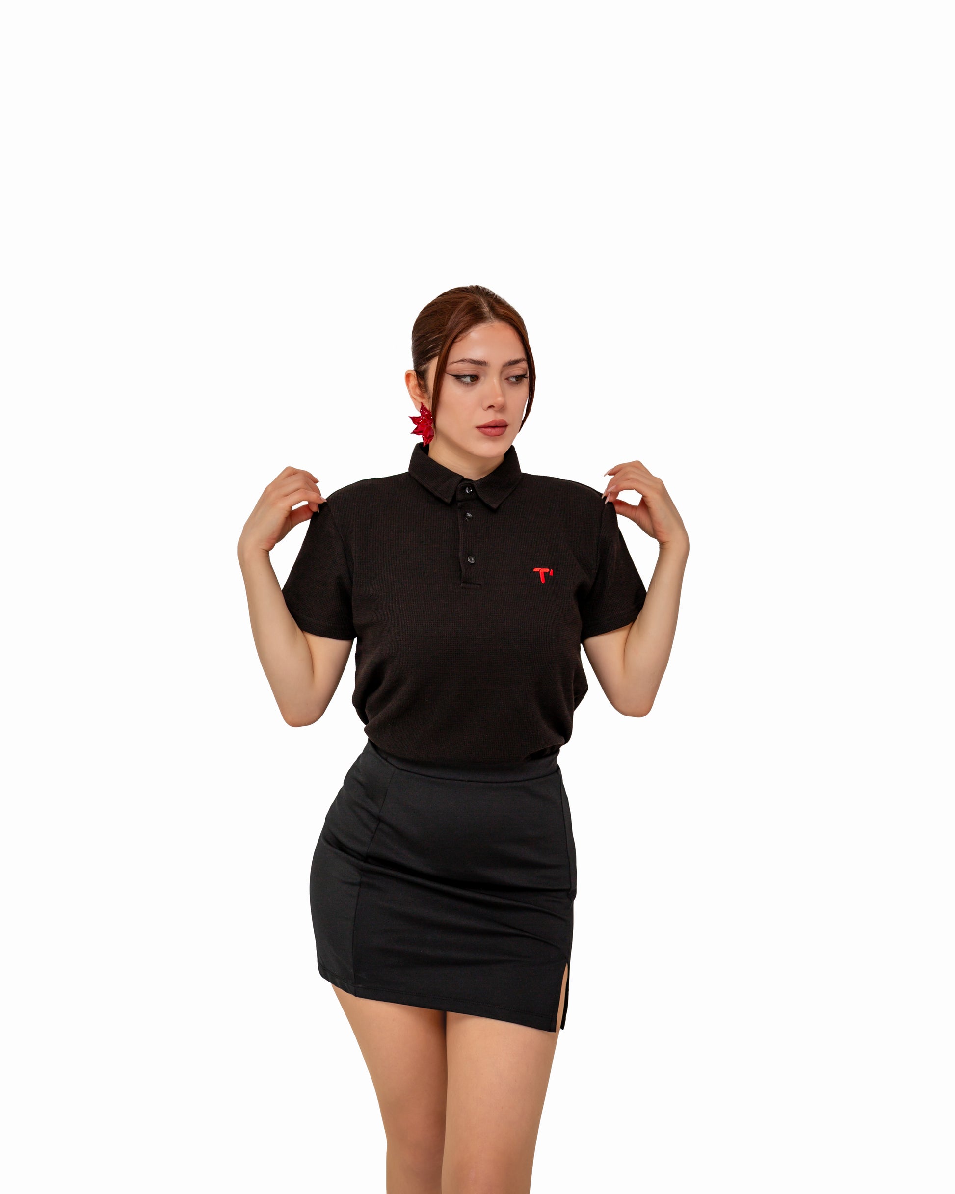 T’OMVES Siyah Kadın Polo Yaka Düğmeli T-Shirt